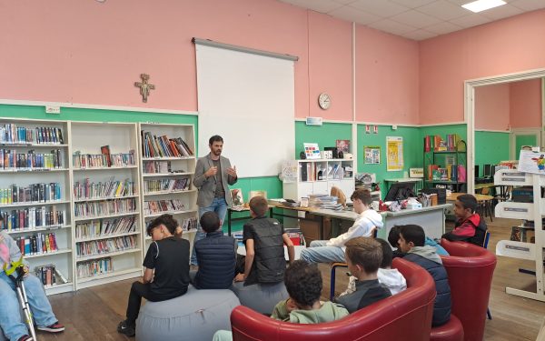 Quand les élèves rencontrent un journaliste – 20/09/2024 – 4eme CHURCHILL